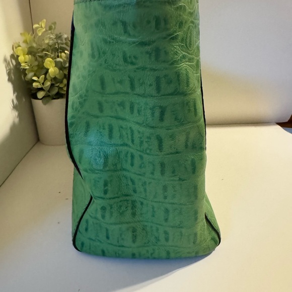 Kate Spade Large Green Embossed Leather Alligator Print - Picture 4 of 9